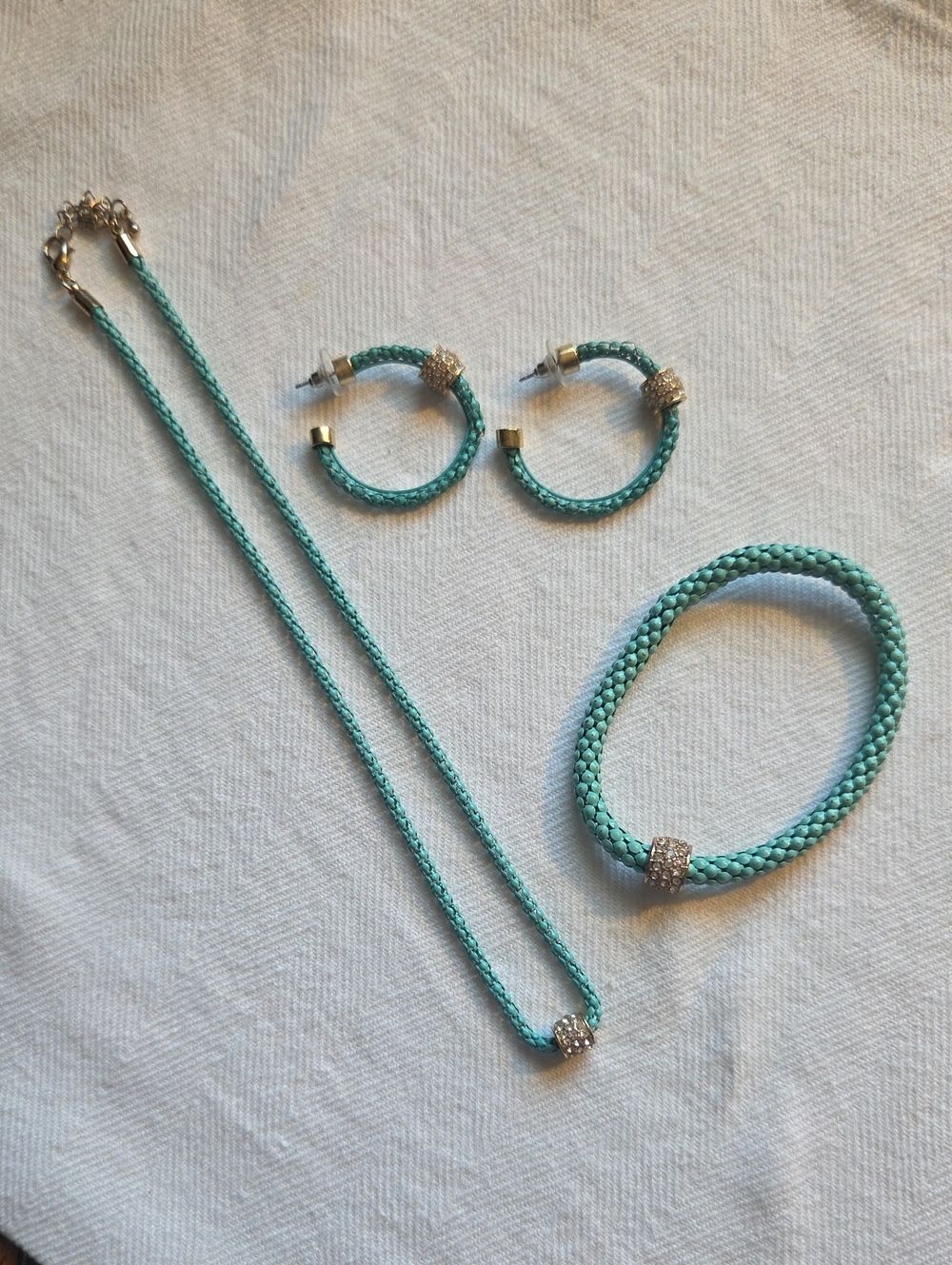 Turquoise Braided Rope Jewelry Set with Sparkling Accent